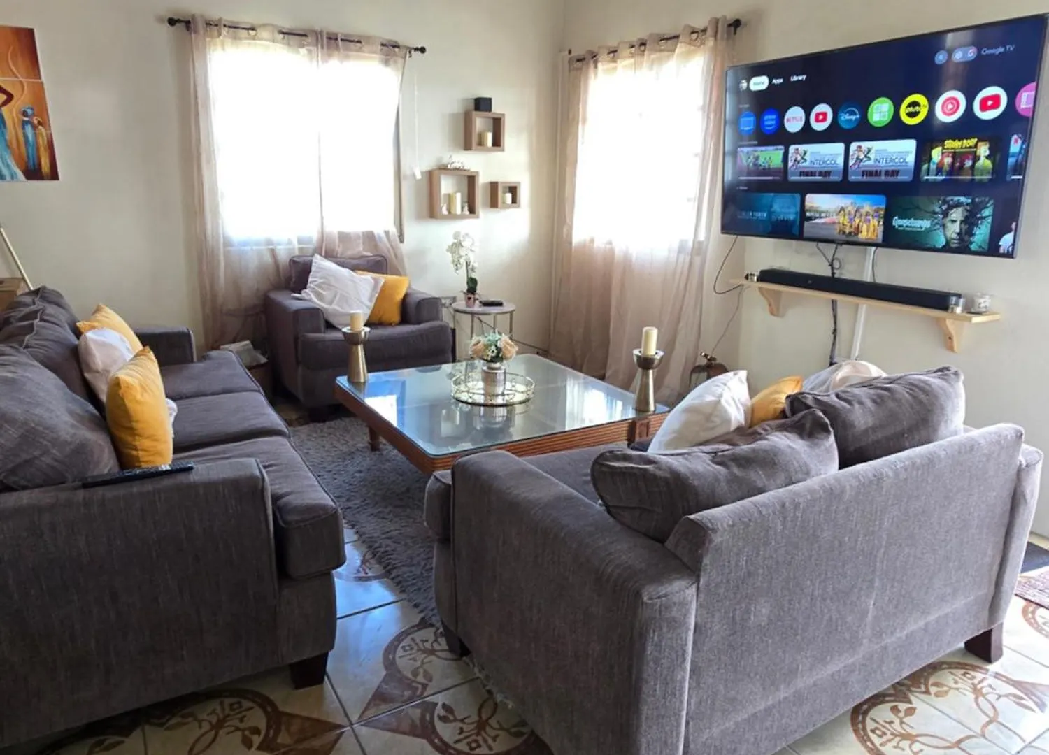 The Seaview Villa Charlestown 公寓